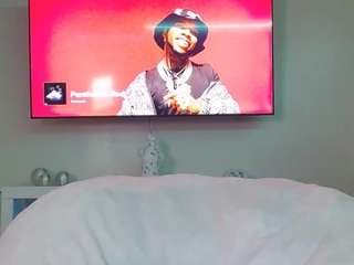 adafontaine18 Live Webcam on CamSoda