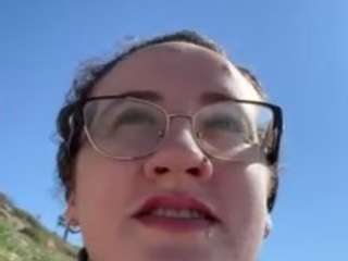 Live webcam model adafontaine18 on Soda Cams