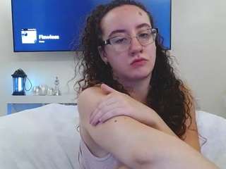 adafontaine18's CamSoda show and profile