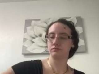 Live webcam model adafontaine18 on Soda Cams