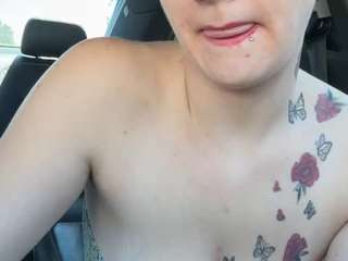 adafontaine18 Live Webcam on CamSoda