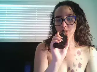 adafontaine18's Live Sex Cam Show