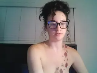 adafontaine18's Live Sex Cam Show