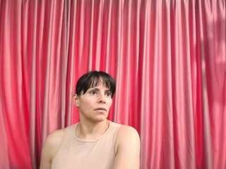 annie-thomsonn Live Webcam on CamSoda