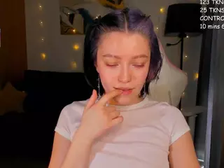 CrimsonLove's Live Sex Cam Show