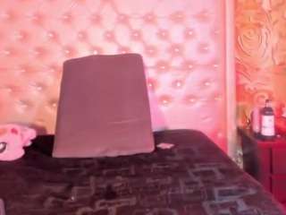zenda-moretti live webcam show