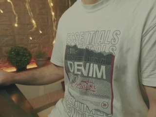 alex-volo's CamSoda show and profile