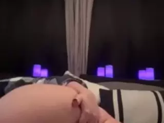 EmmaLeah99's Live Sex Cam Show