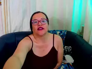 esmeralda-villa's Live Sex Cam Show