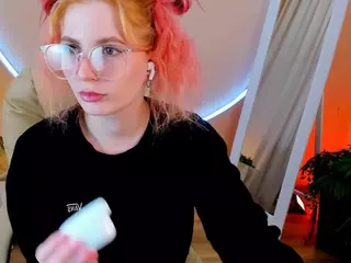 Mira's Live Sex Cam Show