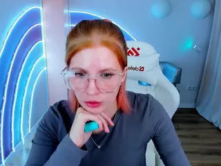 Mira's Live Sex Cam Show