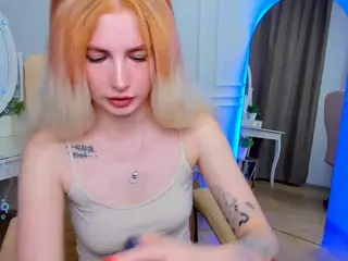 Mira's Live Sex Cam Show