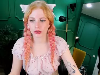 Mira's Live Sex Cam Show