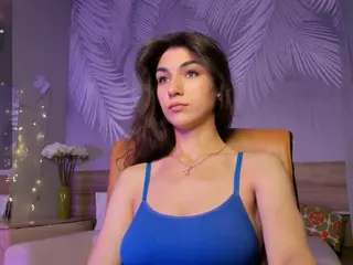 MonicaVii's Live Sex Cam Show