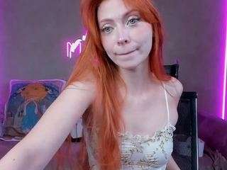 moonfairycat from camsoda