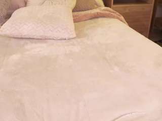 saryhott Live Webcam on CamSoda