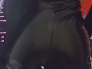 le modèle sellashinee est en webcam porno dans un show sur le site camsoda, il possède les tags suivants: ass,saliva,lingerie,lovense,mistress,naked,natural,nipples,orgasm,pantyhose,role play,roleplay,shaved pussy,asshole,skinny,slave,sph,stocking,striptease,tattoos