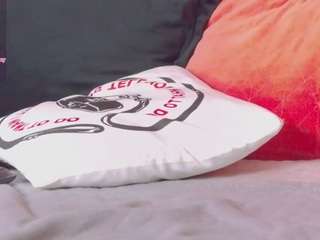 SellaShinee live cam