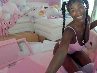 naomisimone webcam