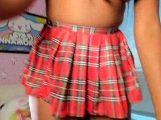 Live webcam model naomisimone on Soda Cams