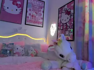 BABY NAOMI's Live Sex Cam Show