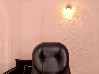 arianadumont webcam model