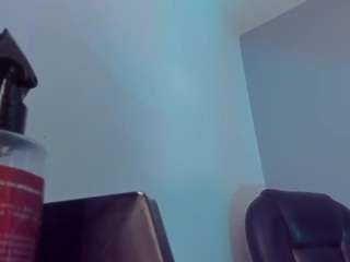 arianadumont's live room
