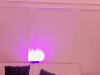 ArianaDumont's Live Sex Cam Show