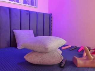ashlye-miller's live room