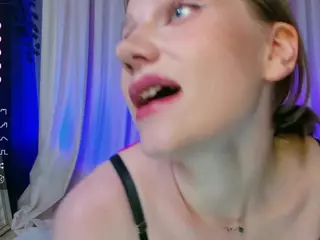 Elasti-girl's Live Sex Cam Show