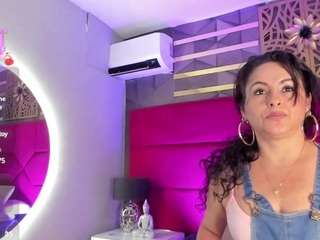 hanny-milf Live Webcam on CamSoda