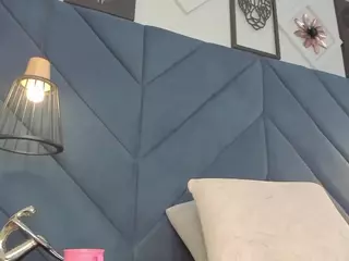 sarita-hills's Live Sex Cam Show