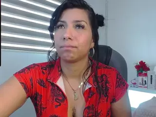 Tati-Fenix's Live Sex Cam Show