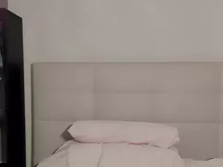 Tune-Godness's Live Sex Cam Show