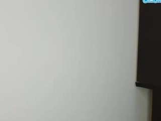  yoursexyandhotprinces chat room