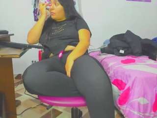  yoursexyandhotprinces chat room