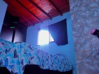 angela-coffee Live Webcam on CamSoda