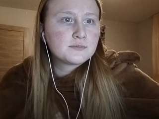 AnikaLipps live webcam on Soda Cams