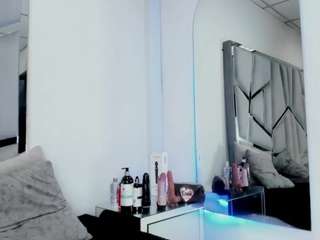 hannywatson Live Webcam on CamSoda