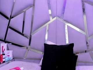 hannywatson live cam profile