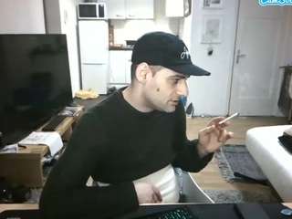 michaelmihai webcam model