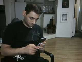 michaelmihai live webcam show