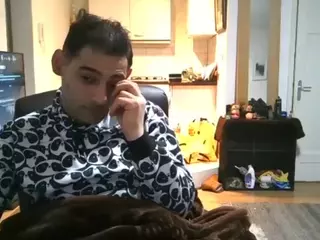michaelmihai's Live Sex Cam Show