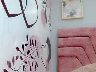 valeriaaguilar Live Webcam on CamSoda