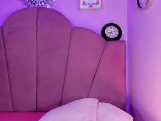 valeriaaguilar Live Webcam on CamSoda