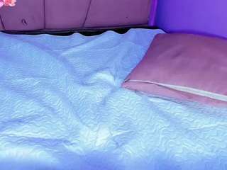 Image 1 of valeriaaguilar, tranny webcam model,  years old, on live webcam