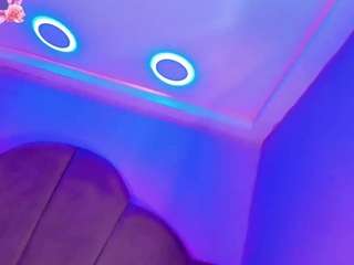 valeriaaguilar live cam profile