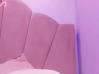 このモデルは現在ライブ中です。 valeriaaguilar