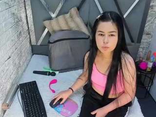 ariianasmith Live Webcam on CamSoda