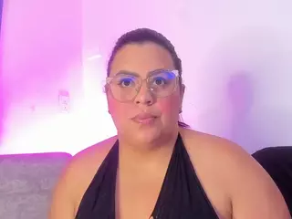 Nahia's Live Sex Cam Show